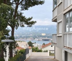 A louer APPARTEMENT T3 63 M2 BORD DE MER LA SEYNE SUR MER