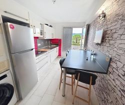 A louer APPARTEMENT T4 81 M2 BORD DE MER COGOLIN