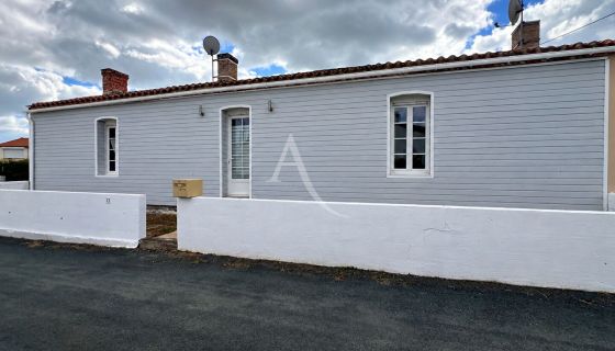 A vendre MAISON  4 PIECES 68 M2 BORD DE MER LONGEVILLE SUR MER