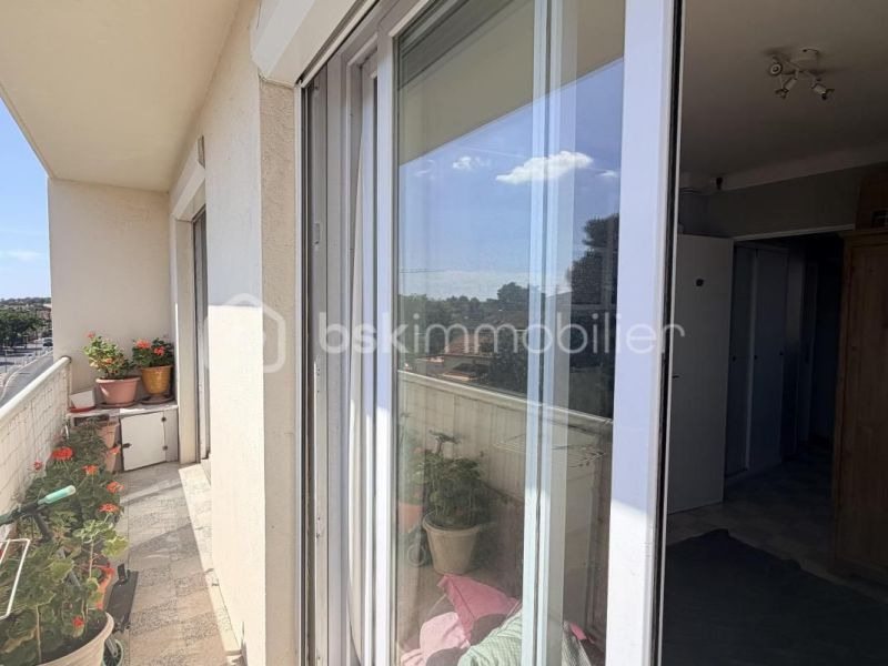 A louer APPARTEMENT T3 61 M2 BORD DE MER LA SEYNE SUR MER