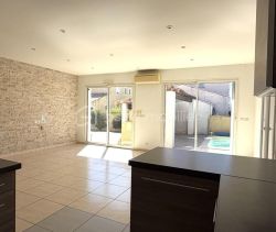A louer MAISON  4 PIECES 90 M2 BORD DE MER FRONTIGNAN