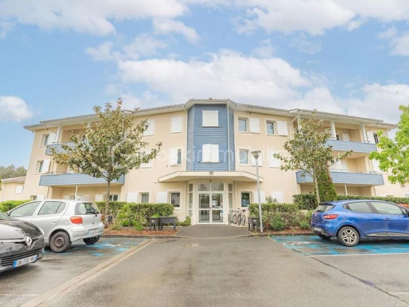 A louer APPARTEMENT T3 54 M2  SAINT JEAN D ILLAC