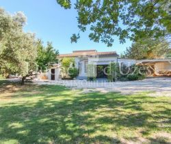 A louer MAISON  5 PIECES 125 M2  UZES