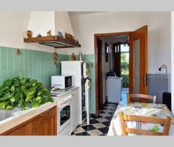 A louer MAISON  5 PIECES 93 M2  PEYNIER