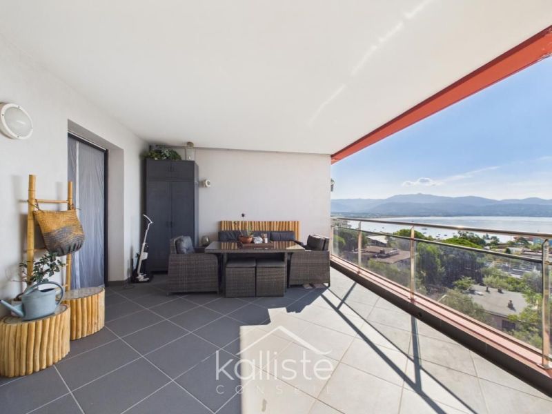 A louer APPARTEMENT T2 47 M2 TERRASSE VUE MER AJACCIO