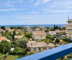 A louer APPARTEMENT T4 87 M2 TERRASSE VUE MER CAGNES SUR MER