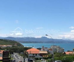 A louer APPARTEMENT DUPLEX T2 50 M2 BORD DE MER BIARRITZ