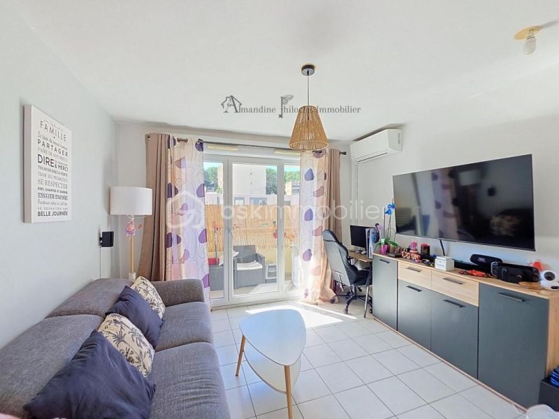 A louer APPARTEMENT T3 55 M2 BORD DE MER LA SEYNE SUR MER