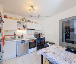 A louer APPARTEMENT T3 55 M2 BORD DE MER LA SEYNE SUR MER