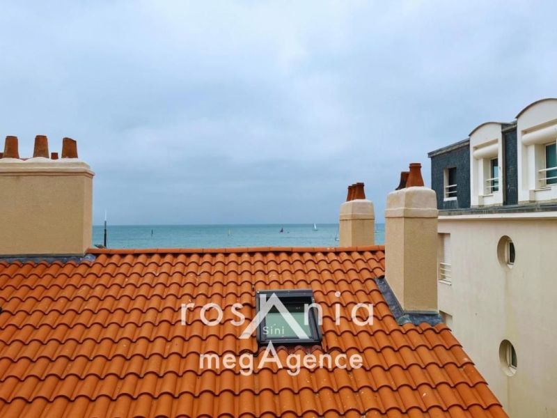 A louer APPARTEMENT DE PRESTIGE T2 46 M2 BORD DE MER LES SABLES D OLONNE