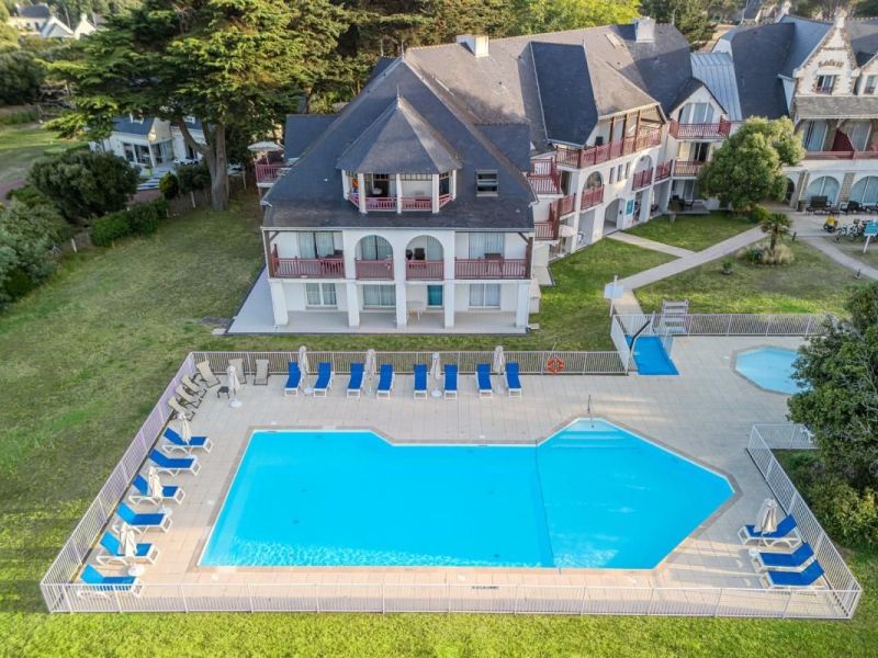 A louer APPARTEMENT T2 40 M2 TERRASSE BORD DE MER LE POULIGUEN