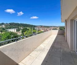 A louer APPARTEMENT T3 60 M2 TERRASSE  GARDANNE